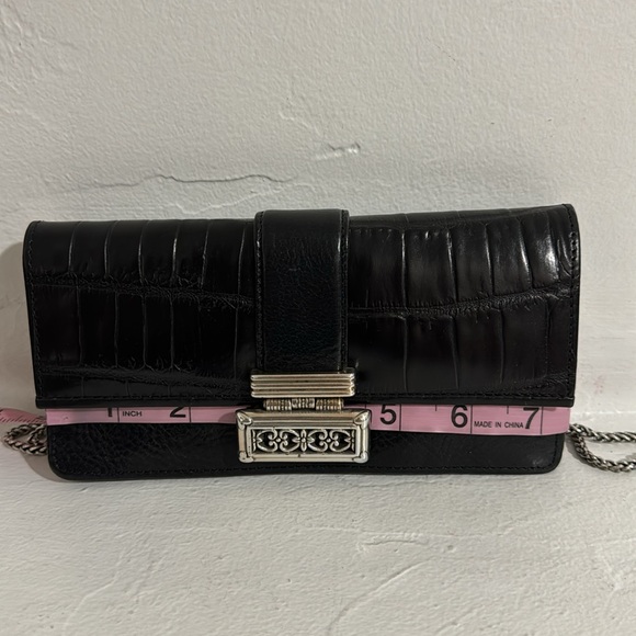 Brighton black croc embossed leather clutch/wallet w/ chain - Picture 13 of 15